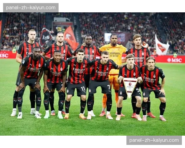 AC米兰发布对阵佛罗伦萨大名单，莱奥伤愈回归进入名单