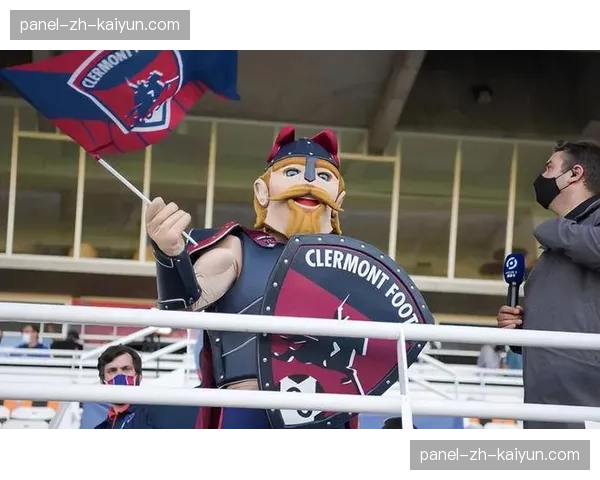 下赛季五大联赛升班马产生12队，克莱蒙费朗首次入围法甲